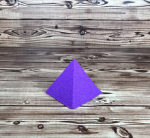 Load image into Gallery viewer, 3D Pyramid Triangle Mold Press