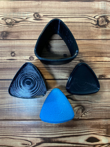 3D Rounded Triangle Bath Bomb or Shampoo Bar Mold Press