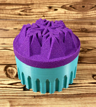 Load image into Gallery viewer, Snowflake Bath Bomb Mold Press